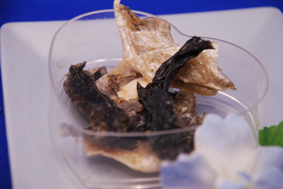 ノルウェー産 サーモン皮ジャーキー