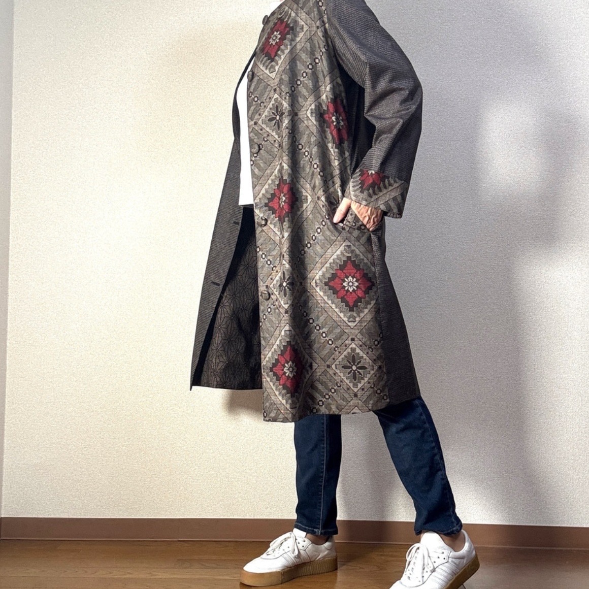 アンティーク大島紬のノーカラーコート リバーシブル 茶龍郷 着物リメイク