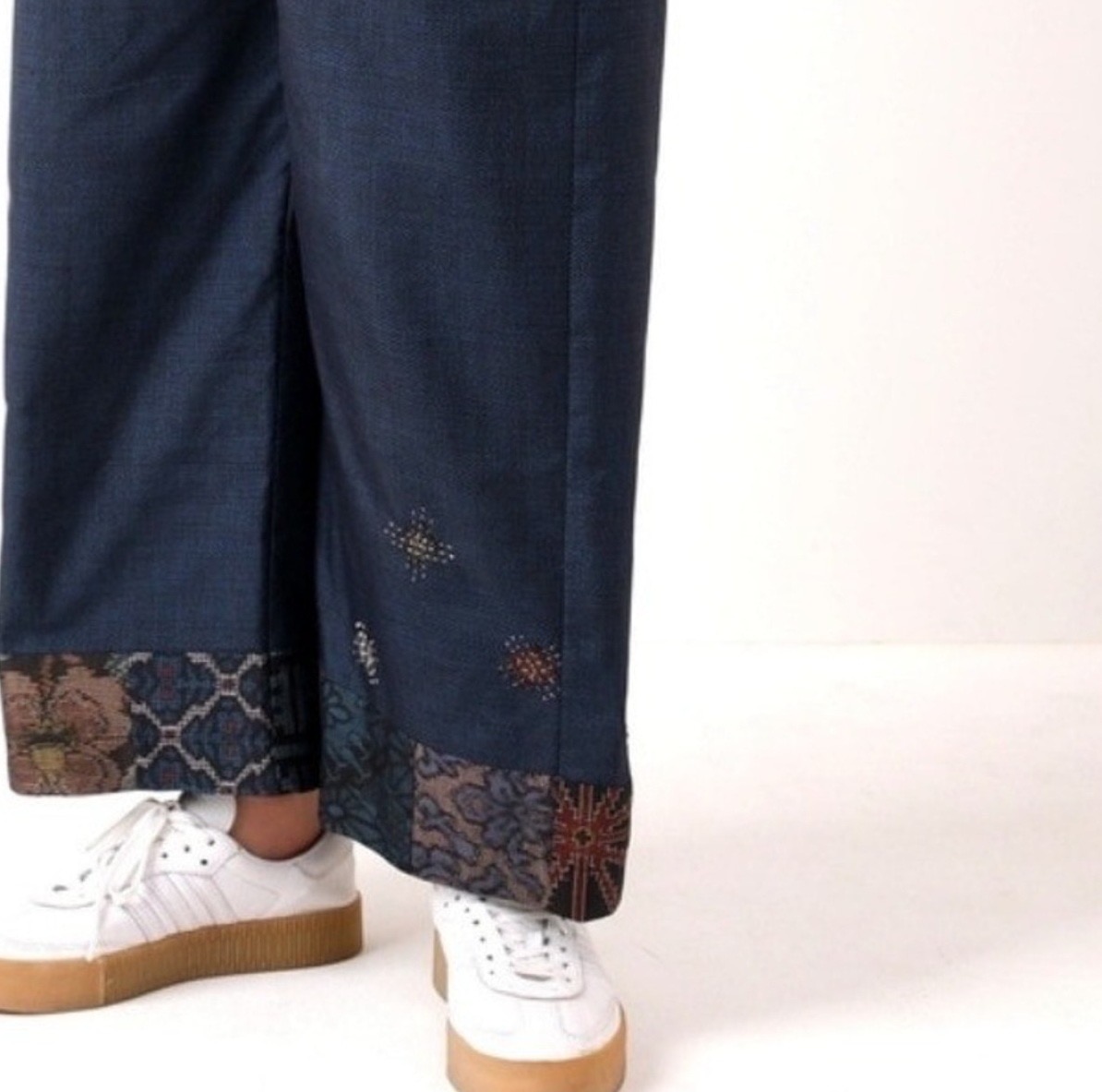 大島紬のパッチワークワイドパンツ　青亀甲　刺し子　お好みの股下丈で　着物リメイク